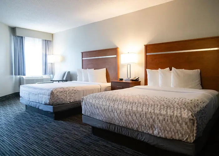 Twin Mountain Inn & Suites